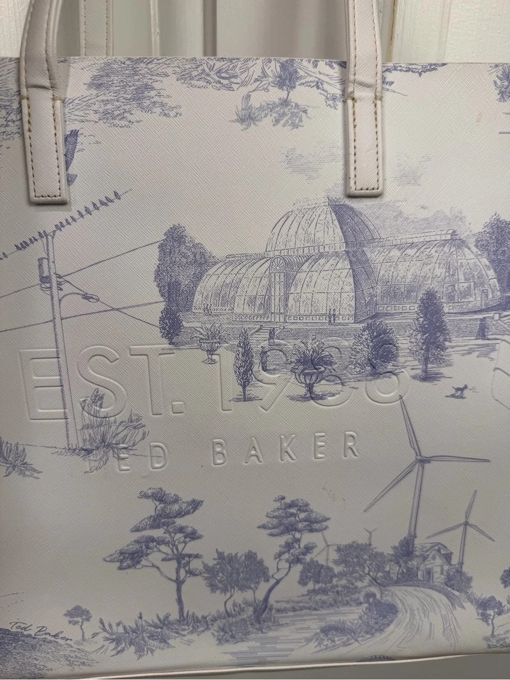 Ted Baker White Tote with Blue Scenic Print - Picture 4 of 7